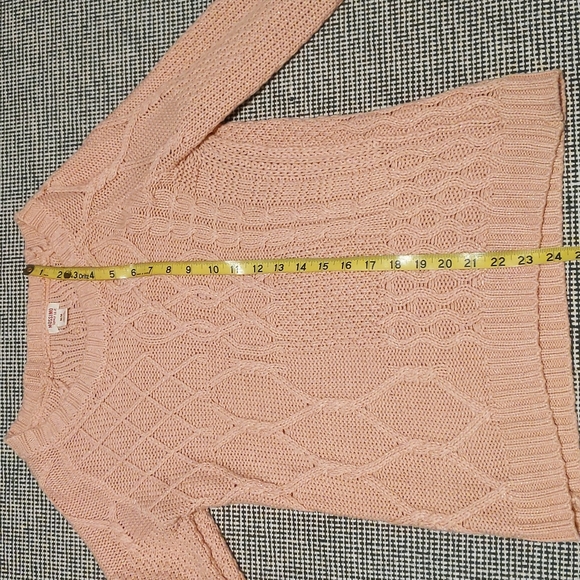 Mossimo Cable Knit Sweater - Picture 4 of 7